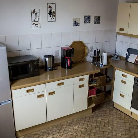 Apartment Ferienwohnung Zur Burg *