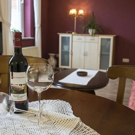 Apartment Ferienwohnung Zur Burg Trendelburg