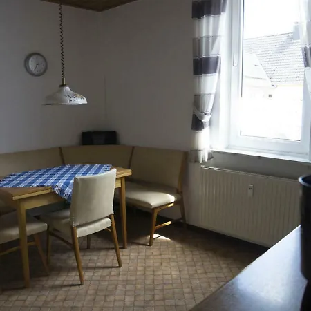 Apartment Ferienwohnung Zur Burg *