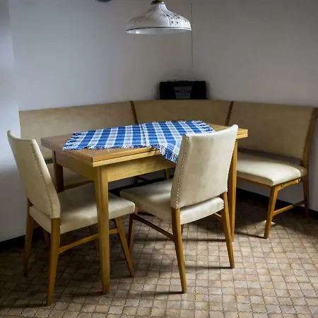 Ferienwohnung Zur Burg * Trendelburg